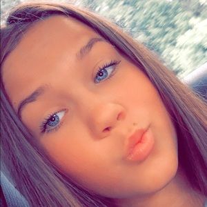 Meet your Posher, Allyson